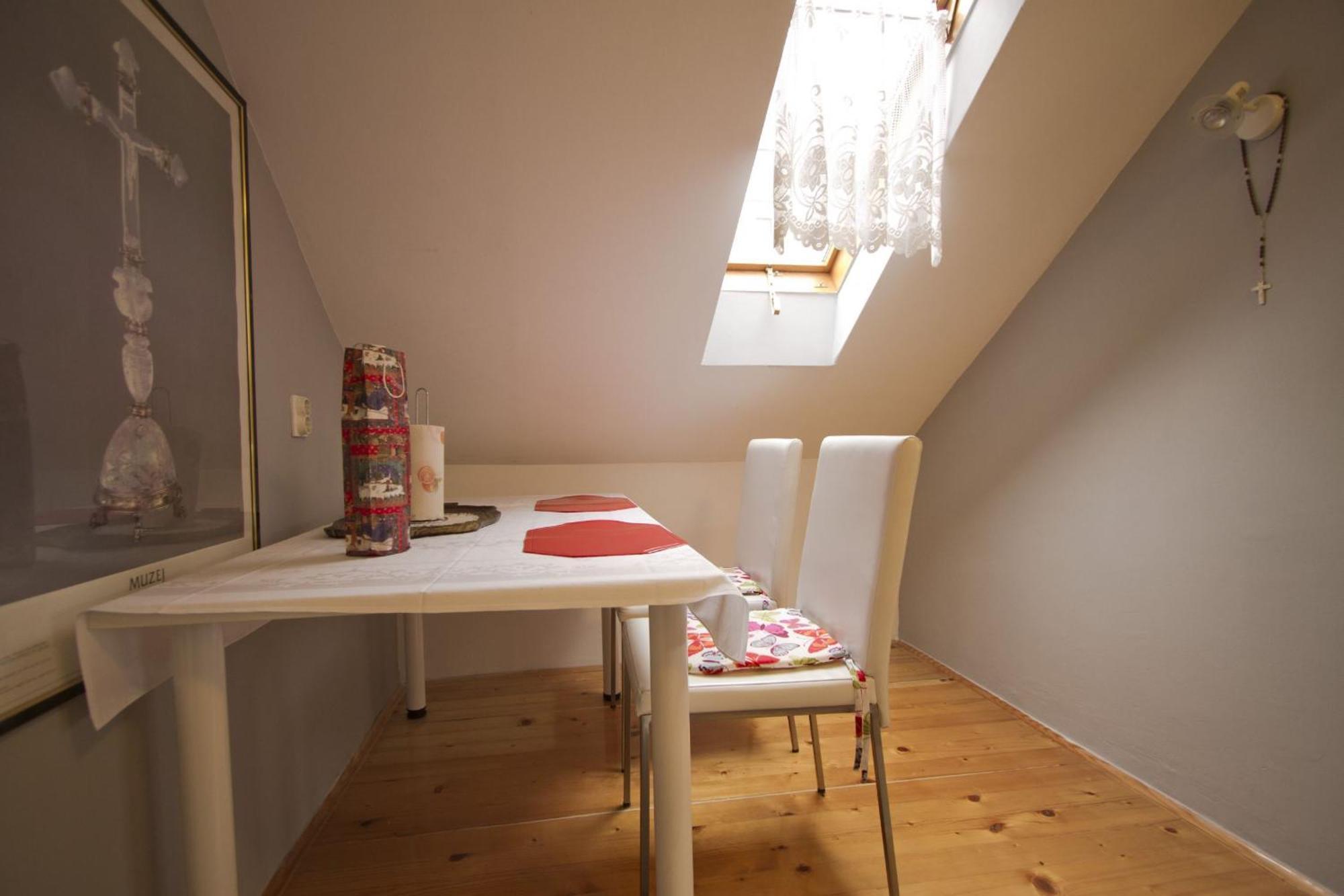 Apartmani Nighty Night Zagreb Rum bild